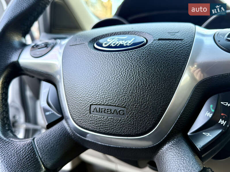 Внедорожник / Кроссовер Ford Escape 2014 в Одессе