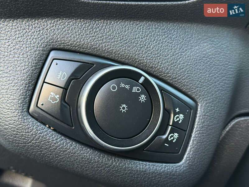 Внедорожник / Кроссовер Ford Escape 2016 в Дрогобыче фото 49 Внедорожник / Кроссовер Ford Escape 2016 в Дрогобыче