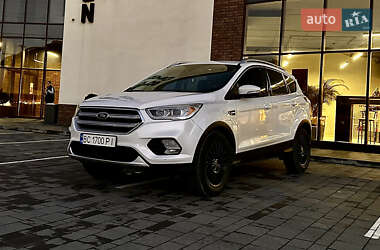 Внедорожник / Кроссовер Ford Escape 2018 в Львове