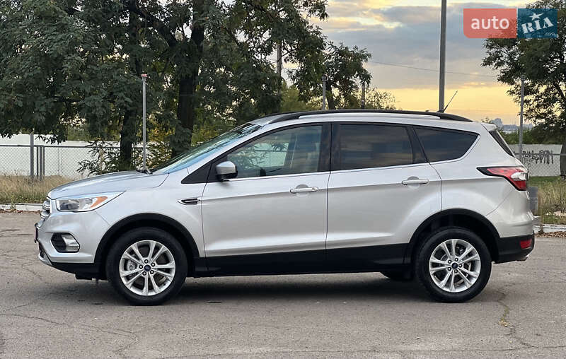 Внедорожник / Кроссовер Ford Escape 2018 в Днепре фото 4 Внедорожник / Кроссовер Ford Escape 2018 в Днепре