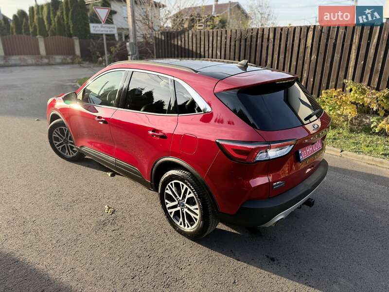 Внедорожник / Кроссовер Ford Escape 2020 в Киеве