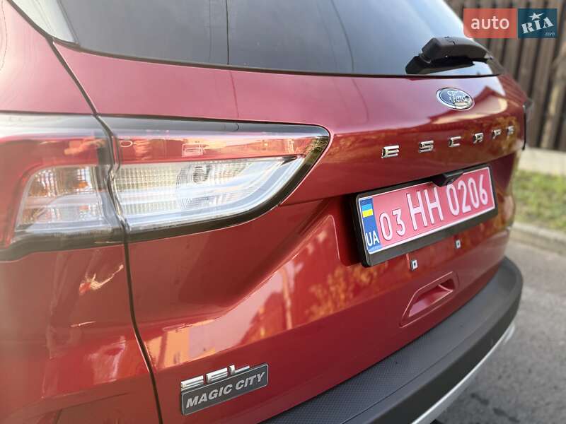 Внедорожник / Кроссовер Ford Escape 2020 в Киеве