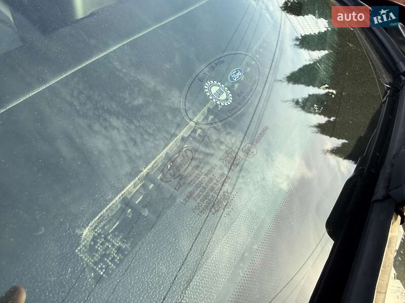 Внедорожник / Кроссовер Ford Escape 2020 в Киеве