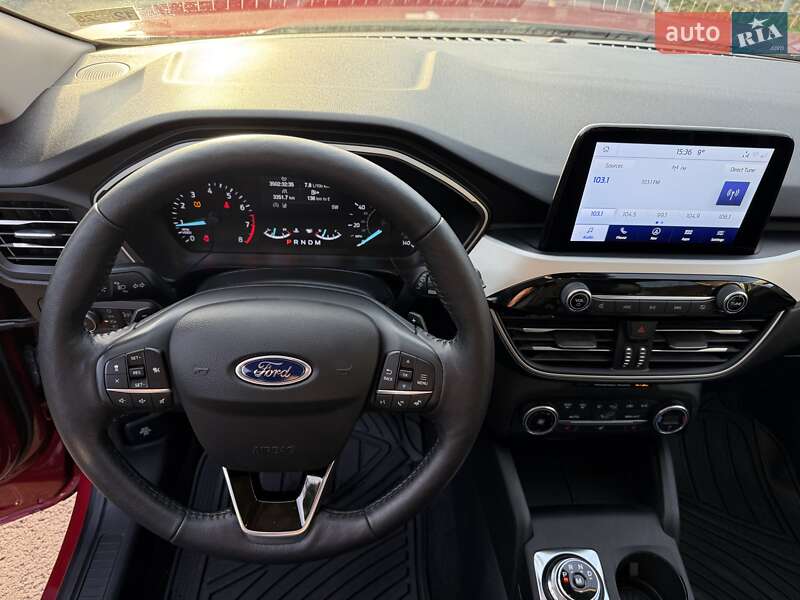 Внедорожник / Кроссовер Ford Escape 2020 в Киеве