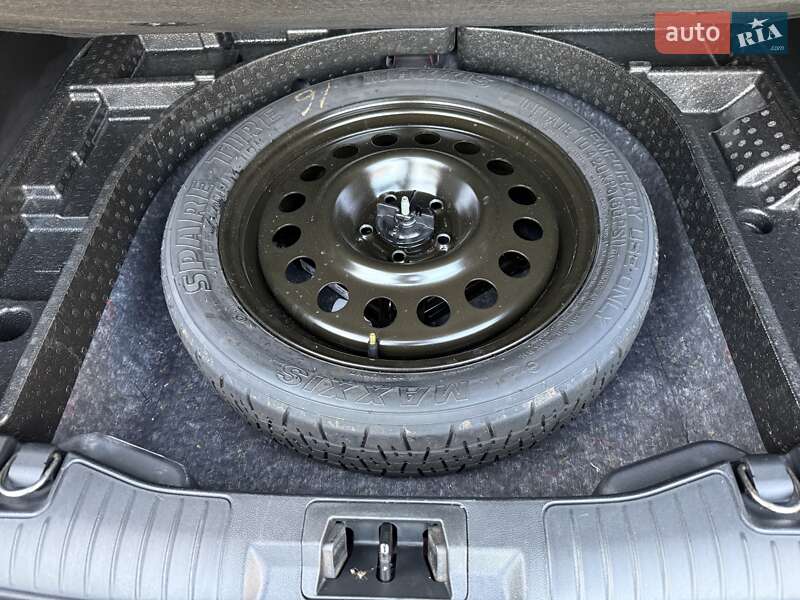 Внедорожник / Кроссовер Ford Escape 2020 в Киеве