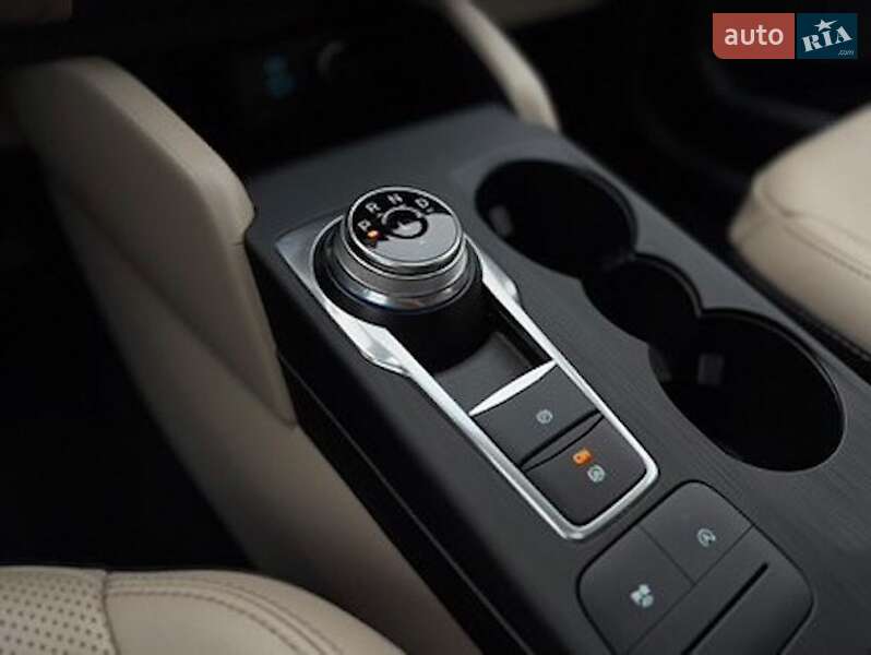 Внедорожник / Кроссовер Ford Escape 2020 в Ивано-Франковске