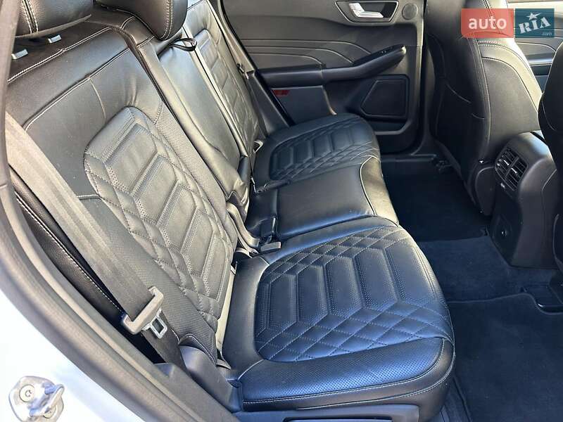 Внедорожник / Кроссовер Ford Escape 2023 в Одессе