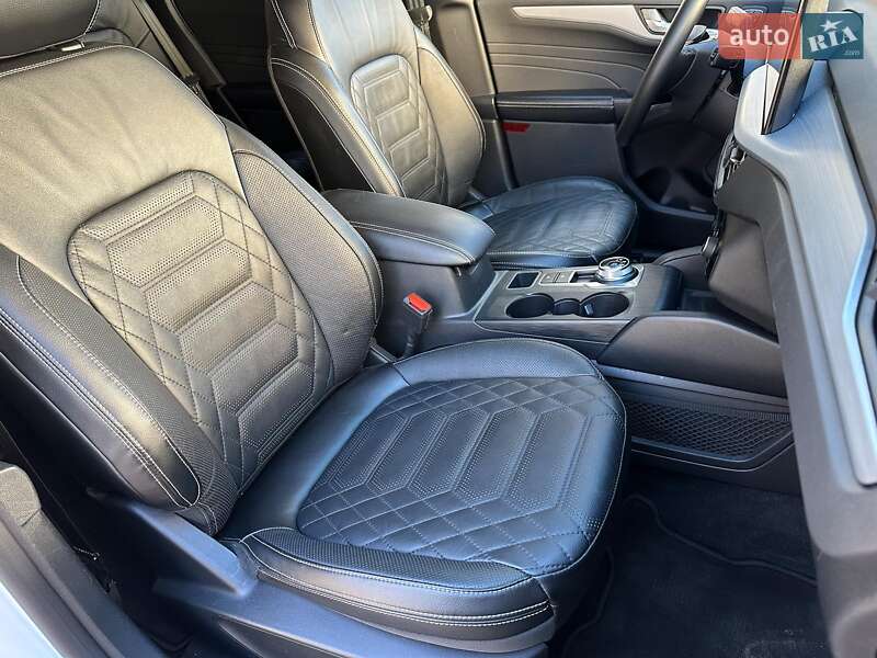 Внедорожник / Кроссовер Ford Escape 2023 в Одессе