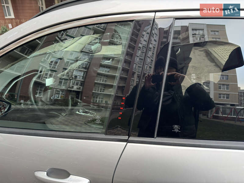 Внедорожник / Кроссовер Ford Escape 2019 в Киеве