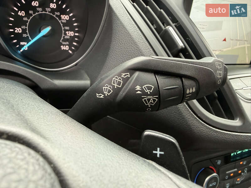 Позашляховик / Кросовер Ford Escape 2017 в Києві