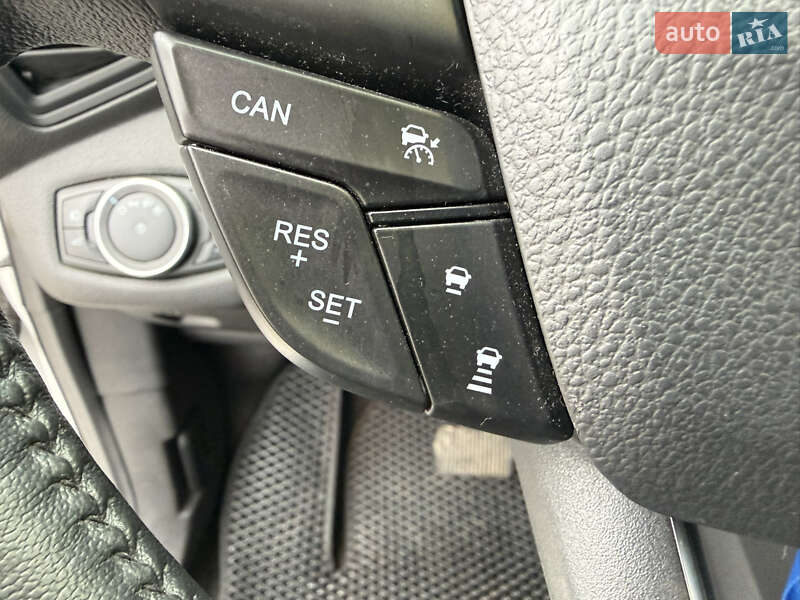 Позашляховик / Кросовер Ford Escape 2017 в Києві