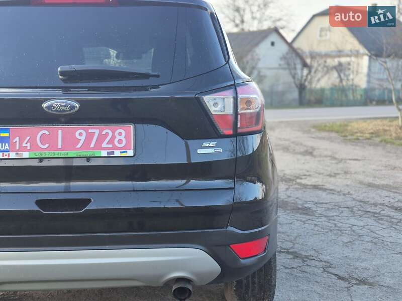 Внедорожник / Кроссовер Ford Escape 2018 в Дубно