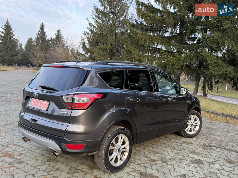 Внедорожник / Кроссовер Ford Escape 2017 в Дубно