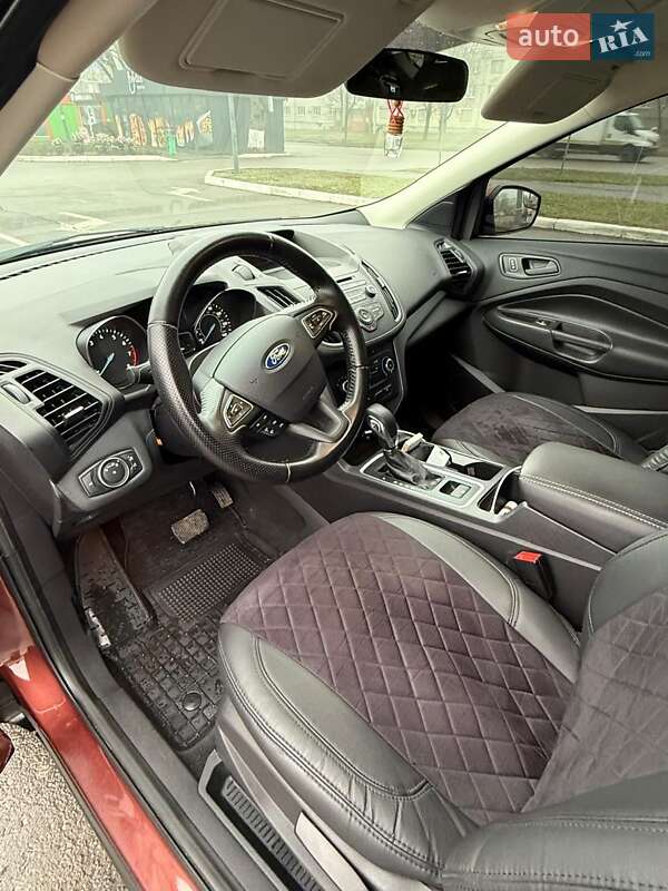 Позашляховик / Кросовер Ford Escape 2018 в Харкові