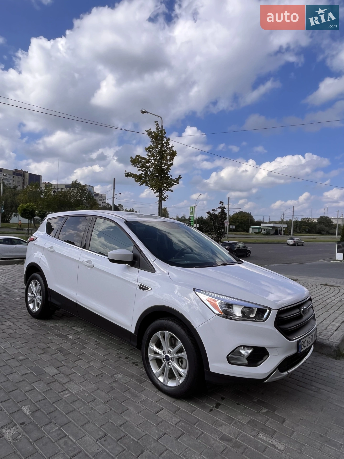 2017 Ford Escape - мініатюра 2