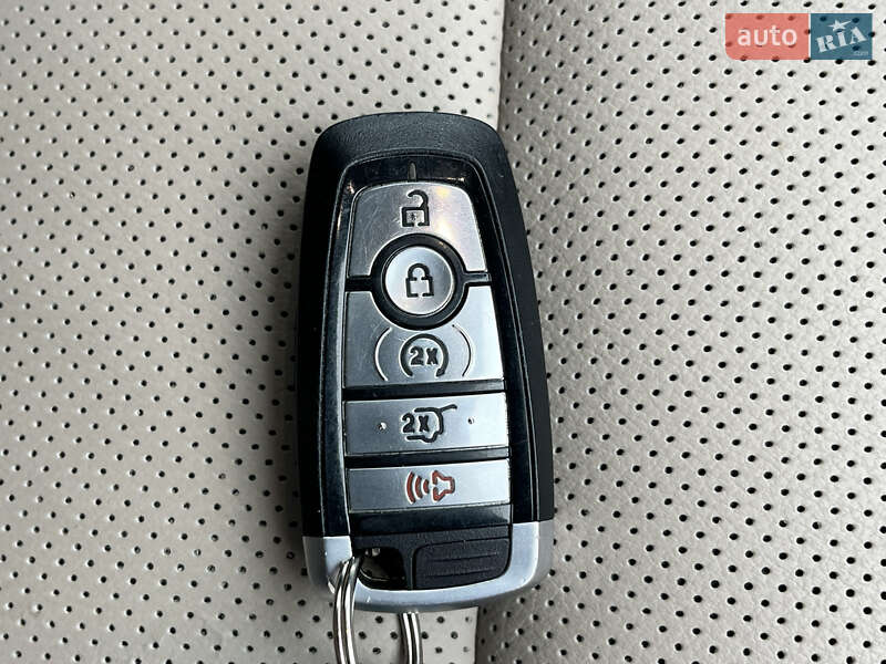 Внедорожник / Кроссовер Ford Escape 2022 в Василькове