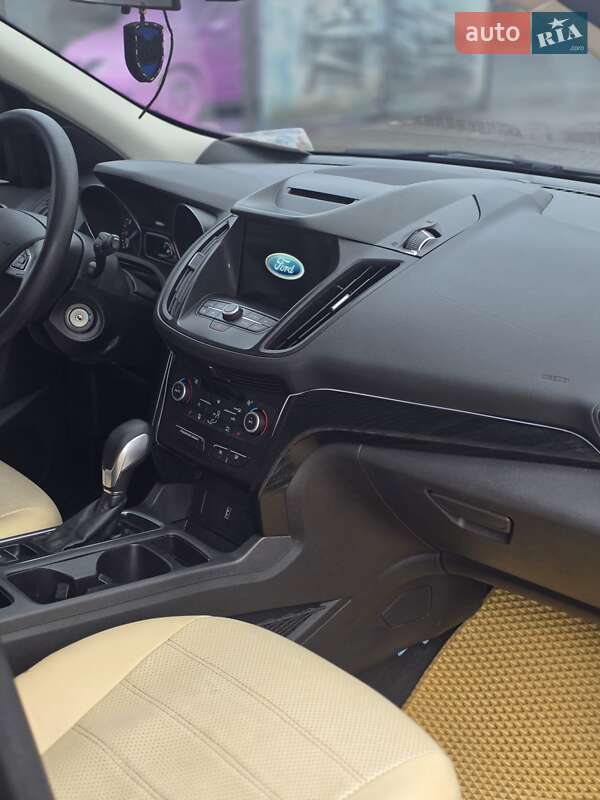 Позашляховик / Кросовер Ford Escape 2018 в Надвірній