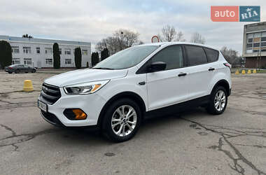 Внедорожник / Кроссовер Ford Escape 2017 в Кропивницком