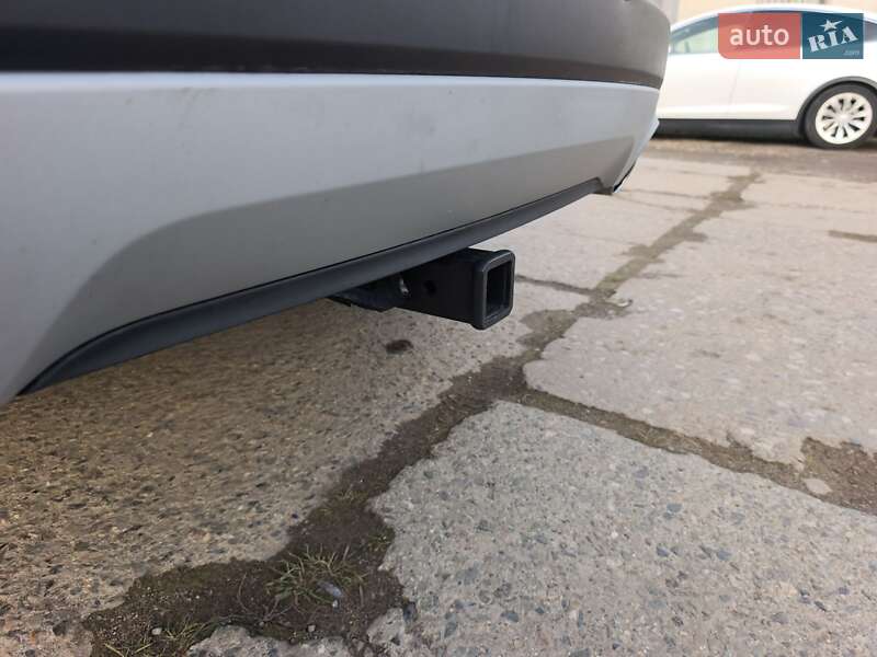 Внедорожник / Кроссовер Ford Escape 2020 в Стрые