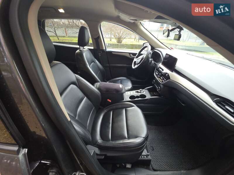 Внедорожник / Кроссовер Ford Escape 2020 в Днепре