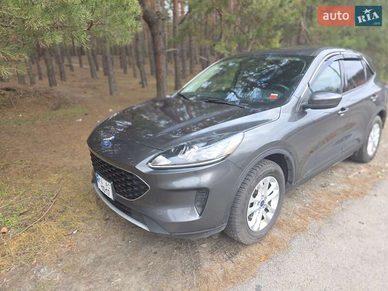 Внедорожник / Кроссовер Ford Escape 2020 в Днепре