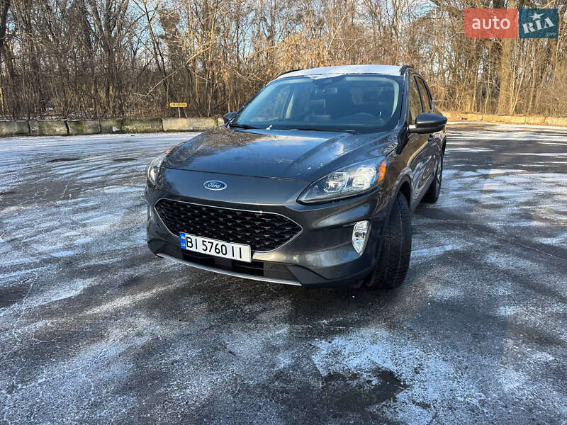 Позашляховик / Кросовер Ford Escape 2020 в Полтаві