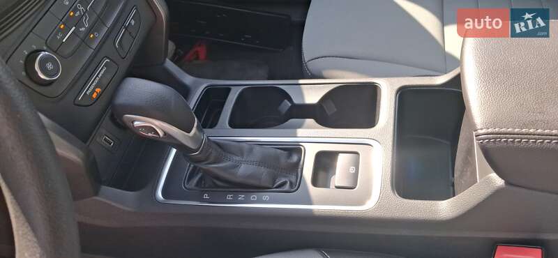 Позашляховик / Кросовер Ford Escape 2017 в Харкові