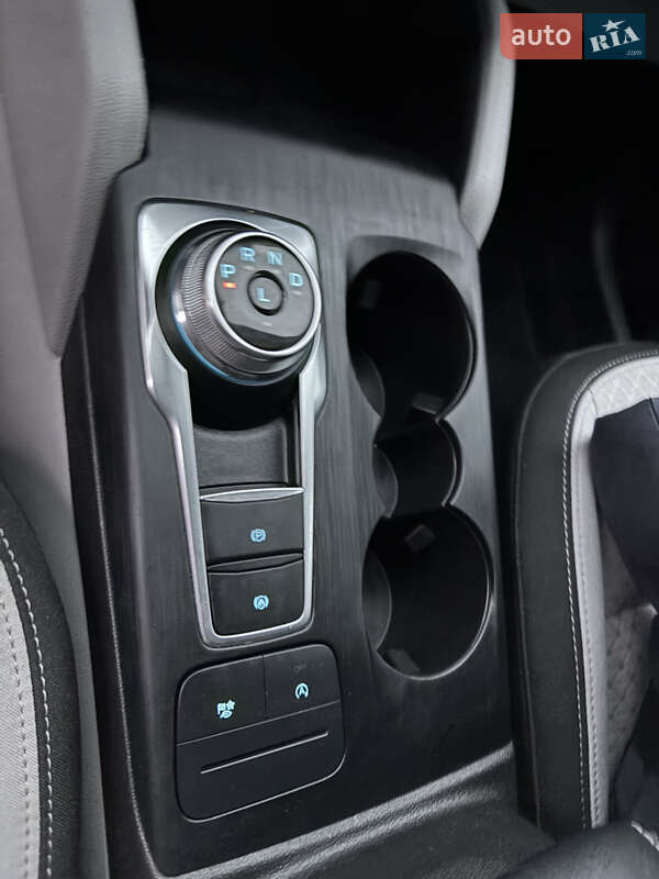 Позашляховик / Кросовер Ford Escape 2024 в Миколаєві