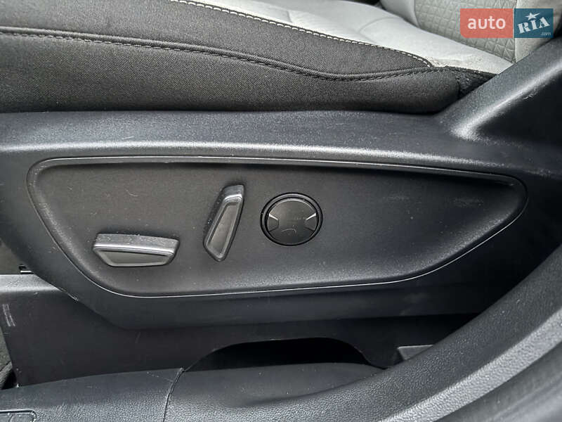 Позашляховик / Кросовер Ford Escape 2024 в Миколаєві