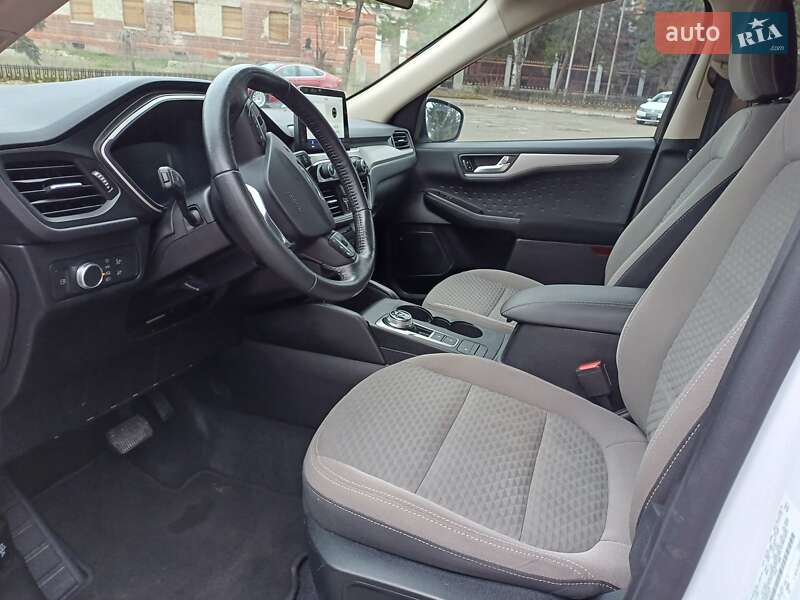 Внедорожник / Кроссовер Ford Escape 2020 в Николаеве