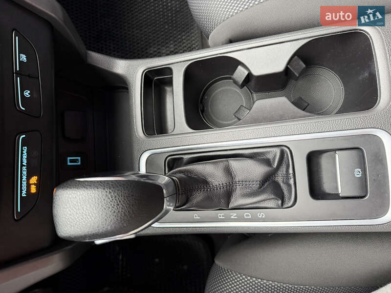 Позашляховик / Кросовер Ford Escape 2017 в Чернігові