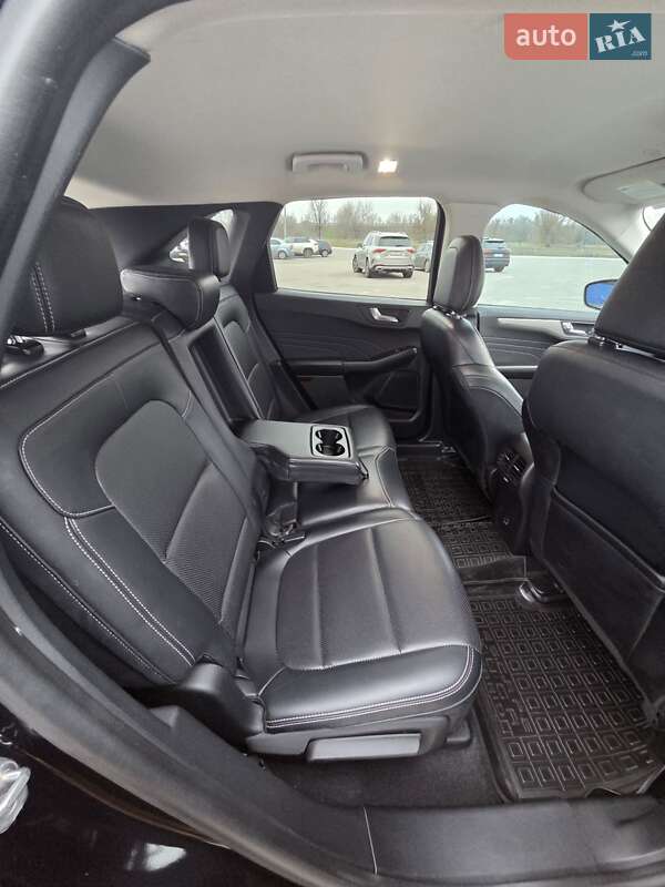 Позашляховик / Кросовер Ford Escape 2021 в Дніпрі