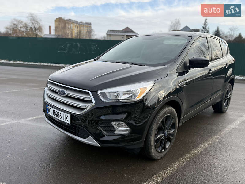 Внедорожник / Кроссовер Ford Escape 2019 в Ивано-Франковске