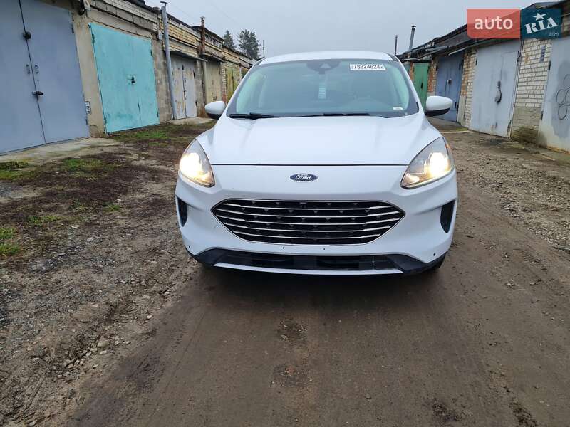 Позашляховик / Кросовер Ford Escape 2021 в Києві фото 10 Позашляховик / Кросовер Ford Escape 2021 в Києві