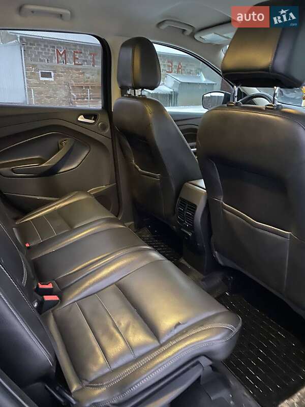 Позашляховик / Кросовер Ford Escape 2015 в Копичинці