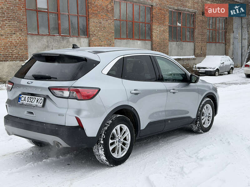 Позашляховик / Кросовер Ford Escape 2022 в Черкасах