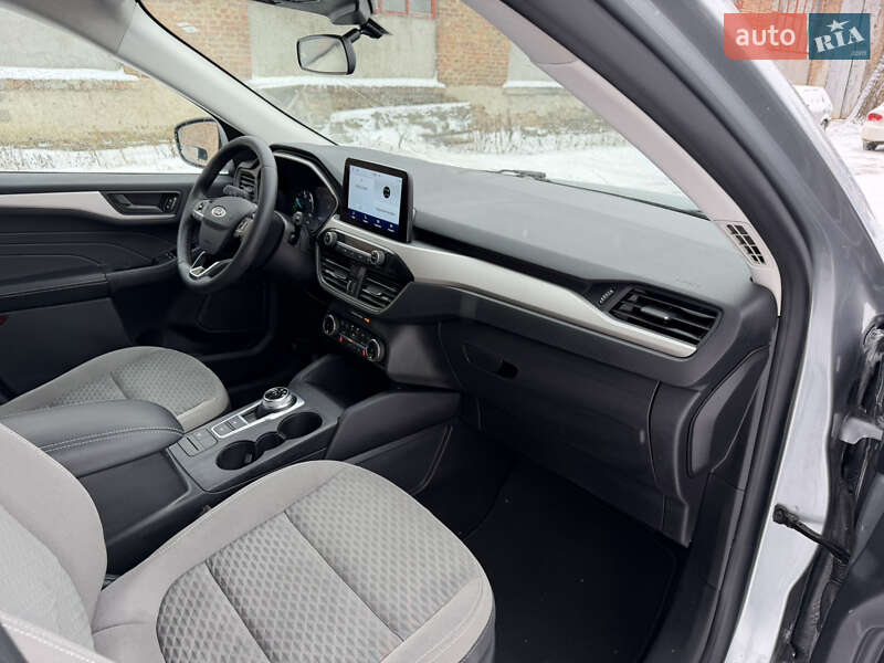 Позашляховик / Кросовер Ford Escape 2022 в Черкасах