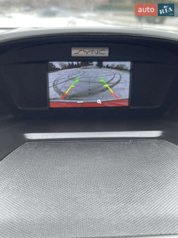 Позашляховик / Кросовер Ford Escape 2016 в Дубні