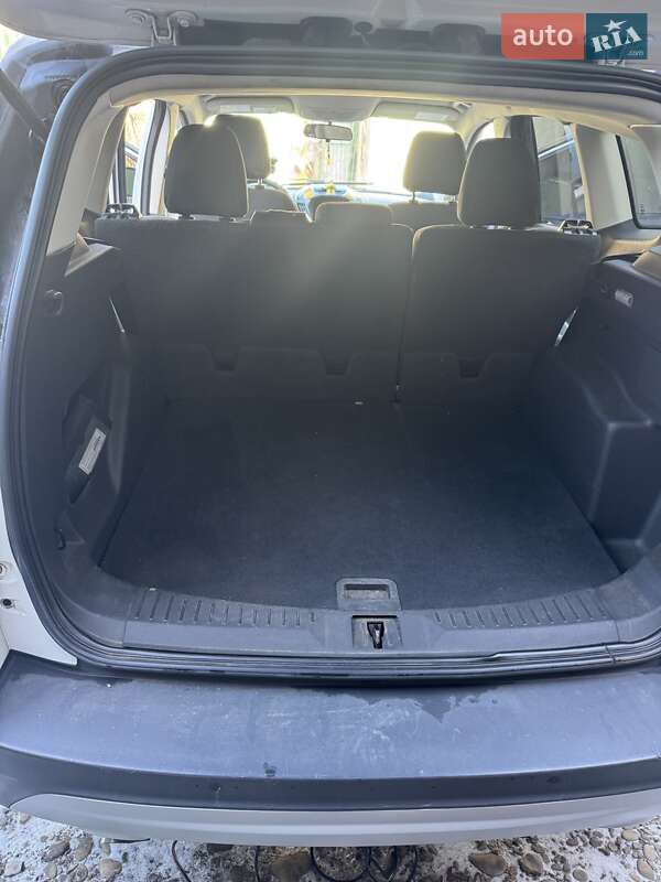 Позашляховик / Кросовер Ford Escape 2014 в Ужгороді