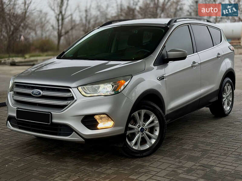 Внедорожник / Кроссовер Ford Escape 2017 в Кривом Роге фото Внедорожник / Кроссовер Ford Escape 2017 в Кривом Роге