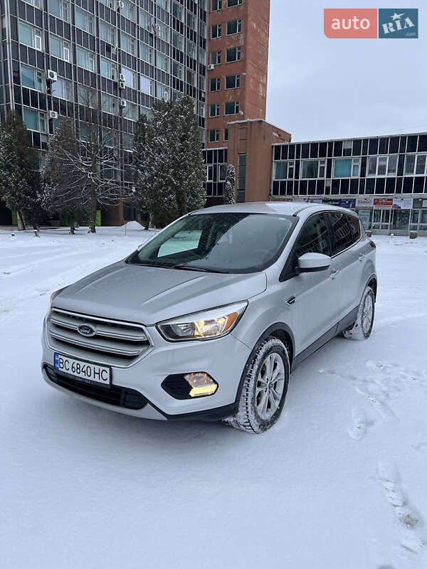 Внедорожник / Кроссовер Ford Escape 2019 в Львове