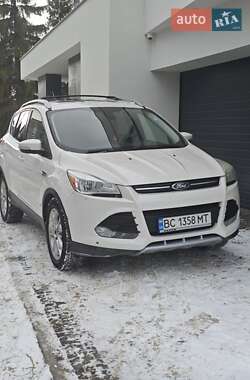Позашляховик / Кросовер Ford Escape 2016 в Стрию