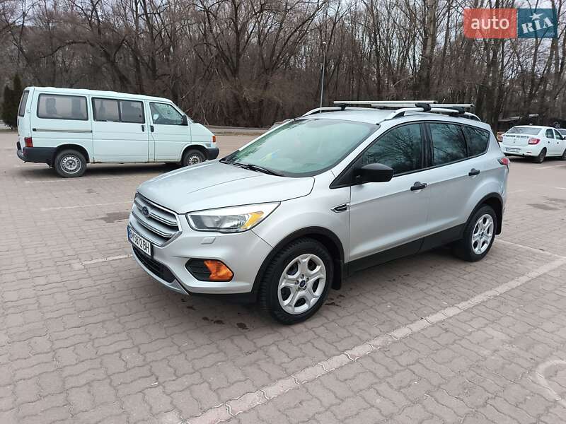 Позашляховик / Кросовер Ford Escape 2016 в Києві фото 2 Позашляховик / Кросовер Ford Escape 2016 в Києві