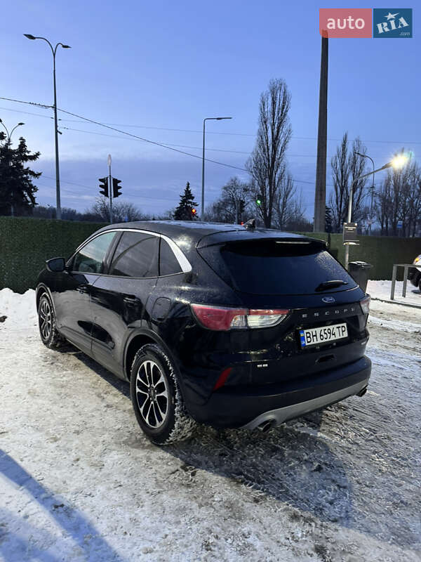 Позашляховик / Кросовер Ford Escape 2020 в Києві