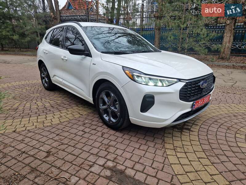 Позашляховик / Кросовер Ford Escape 2023 в Запоріжжі