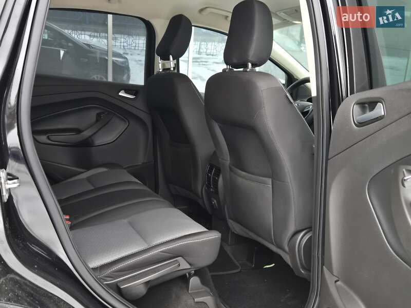 Внедорожник / Кроссовер Ford Escape 2018 в Киеве