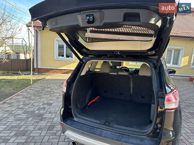 Внедорожник / Кроссовер Ford Escape 2013 в Волочиске