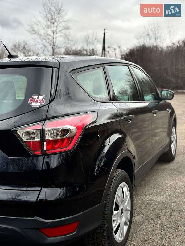 Позашляховик / Кросовер Ford Escape 2017 в Києві