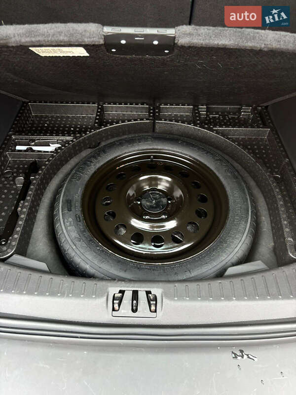 Позашляховик / Кросовер Ford Escape 2017 в Києві