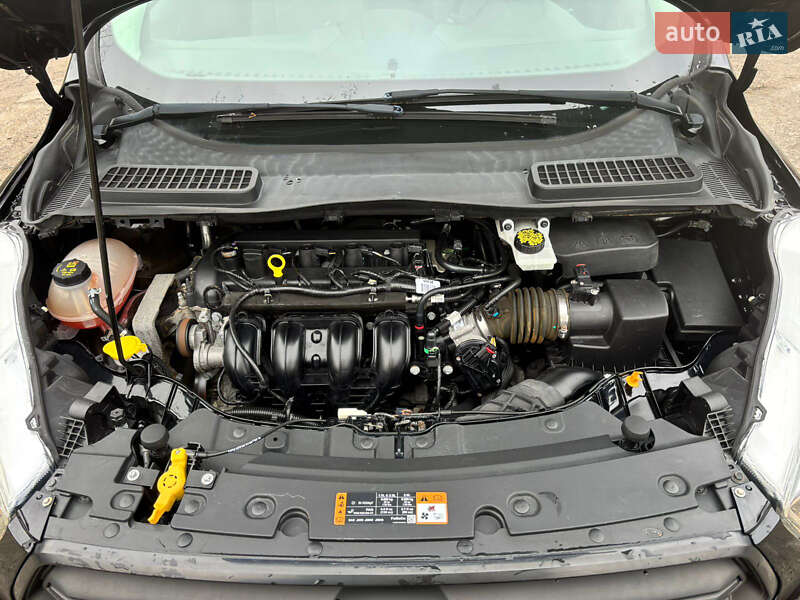 Позашляховик / Кросовер Ford Escape 2017 в Києві